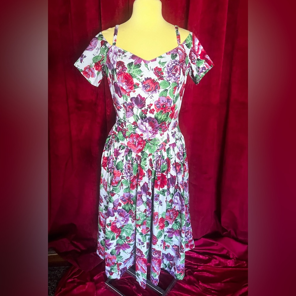 Vintage 90’s Floral Dress